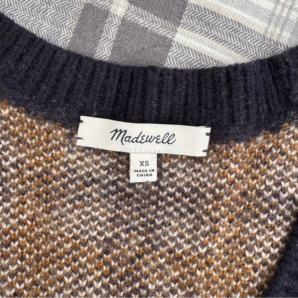 Madewell Plaid Belgrade Shrunken Cardigan
Sweater - Picture 7 of 8
